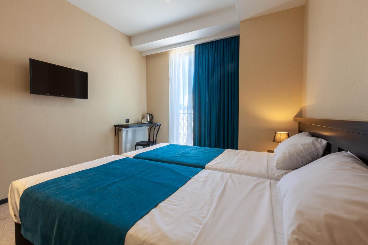 Hotel Solomon à Koutaïssi Extérieur photo